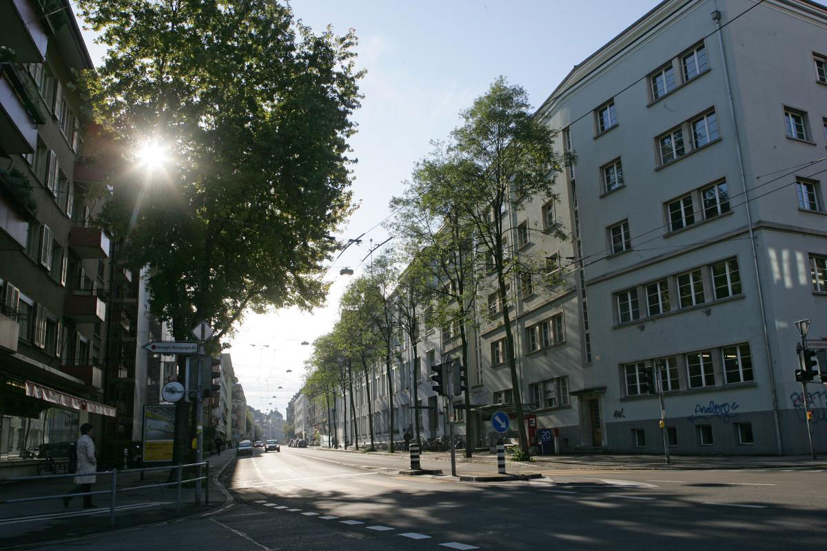 Unibe 00628 200610 1200